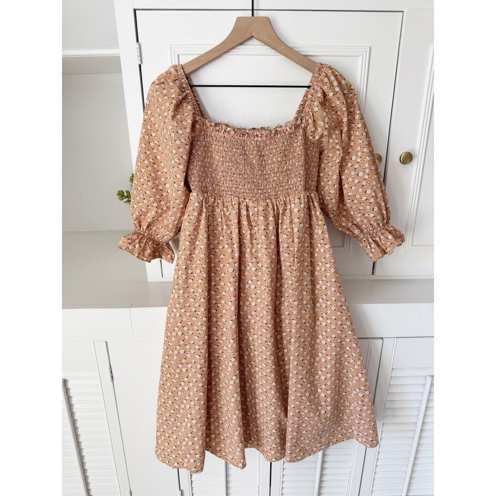 English Factory Tan Ditzy Floral Smocked Puff Sleeve Midi Dress Size XS - Picture 2 of 5